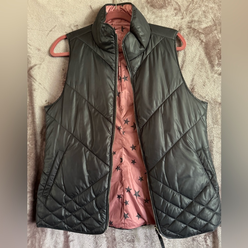 Beautiful Kensie jeans Reversible Vest.